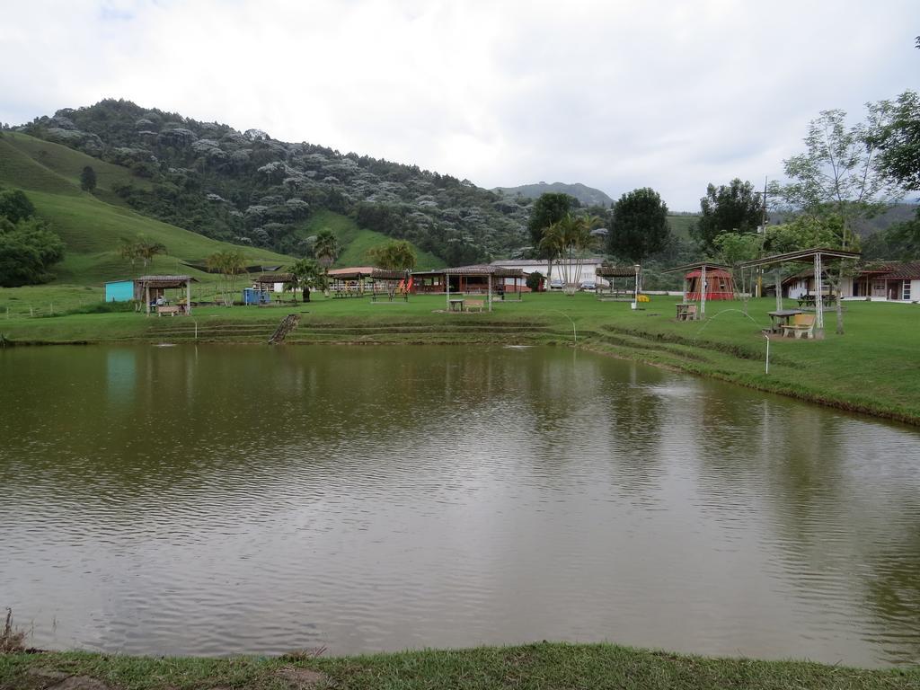 Finca Recreacional Marcelandia Santa Rosa de Cabal Dış mekan fotoğraf