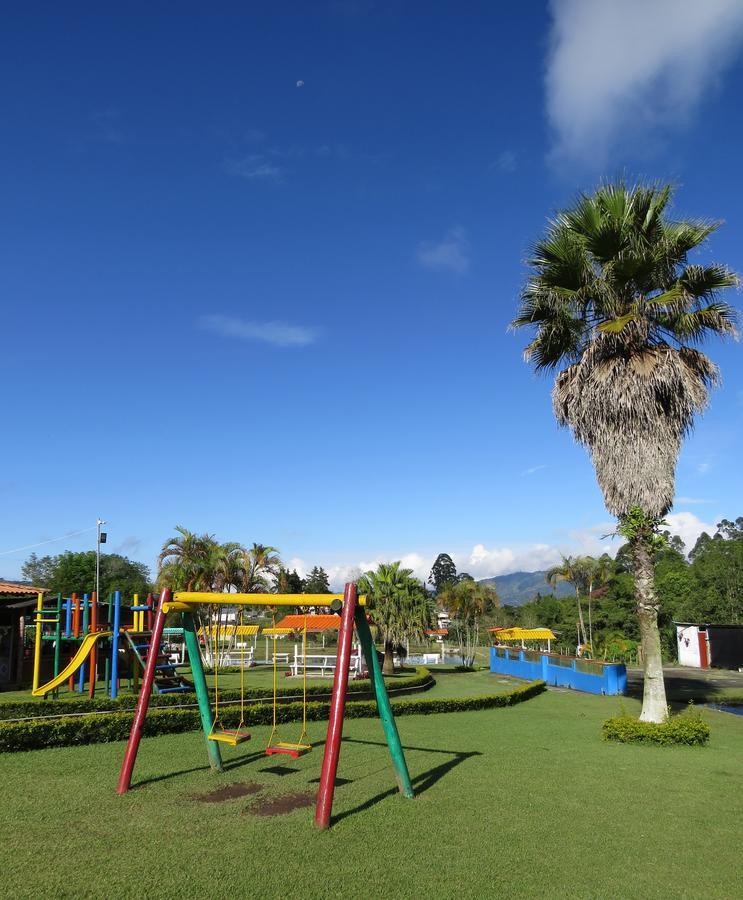 Finca Recreacional Marcelandia Santa Rosa de Cabal Dış mekan fotoğraf